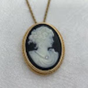 Meet your Posher, Martha